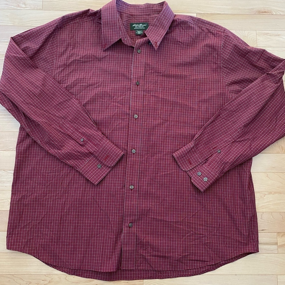 Eddie Bauer Men’s SIZE XXL Button  down shirt. EUC